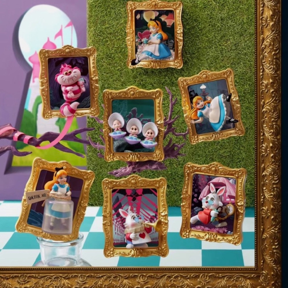 MINISO Disney Alice in Wonderland Frame Decor Figure WHITE HURRYING RABBIT - Picture 3 of 4
